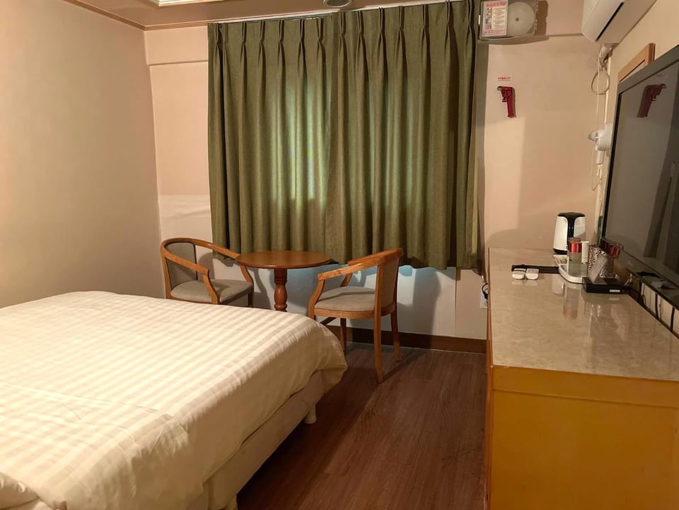 Bed, TV and multimedia, Photo of the whole room, Bedroom, minibar