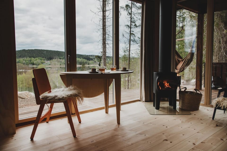 View (from property/room), Living room, Lake view