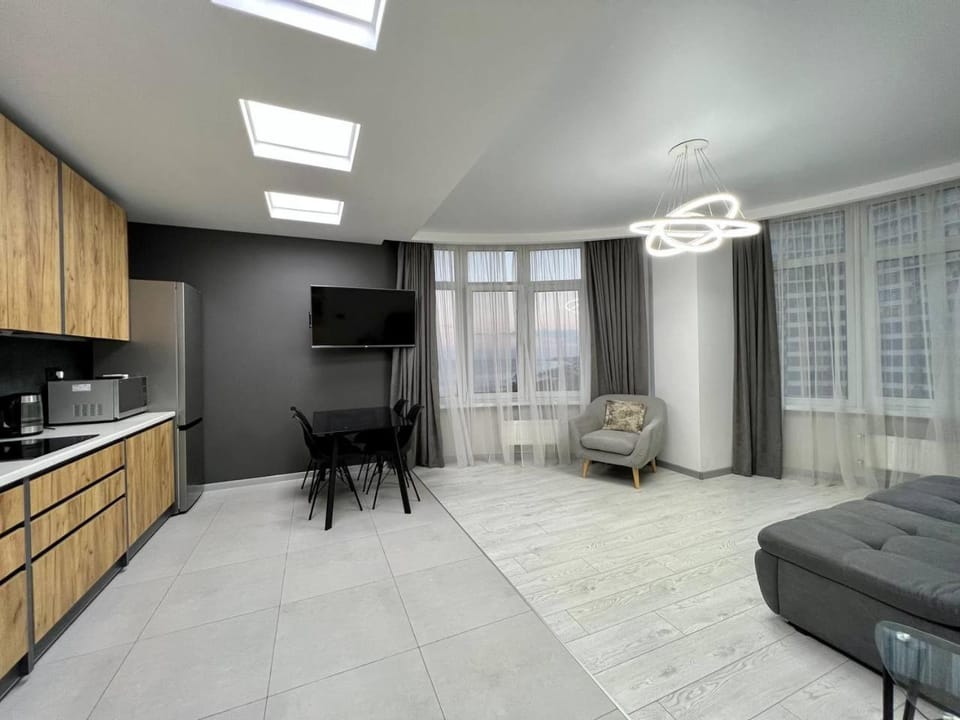44-Pearl Minimalist Apartment Apartment in Odessa