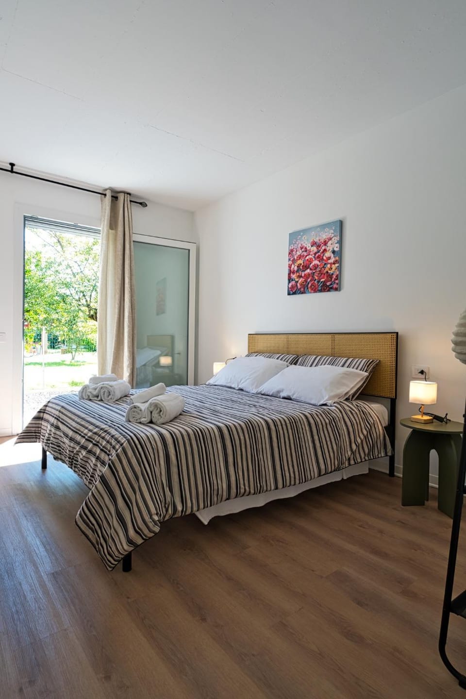 Patio, Bed, Photo of the whole room, Bedroom