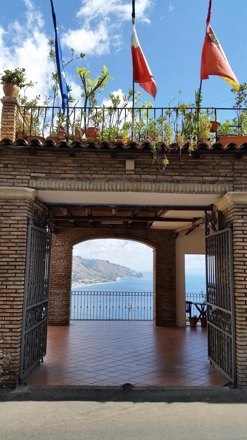 Facade/entrance, Day, Natural landscape, View (from property/room), Mountain view, Sea view