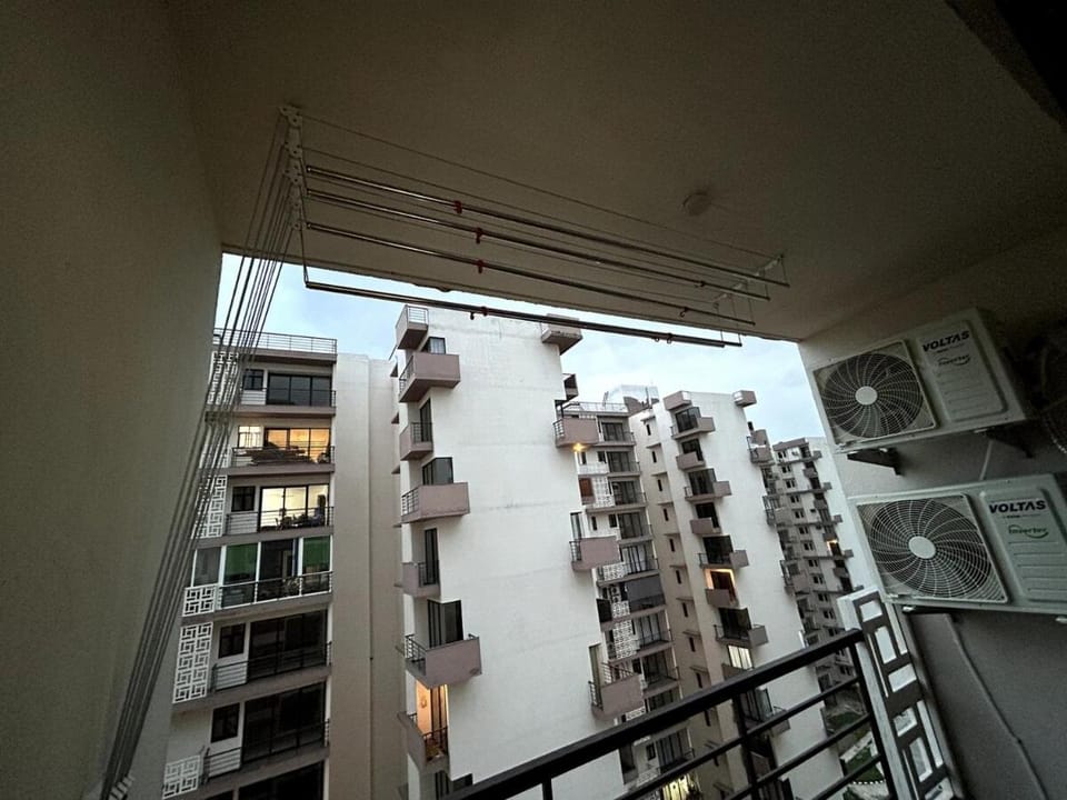Short Stays in Chandrodaya Mandir Vrindavan -Shree Krishna Apartment in Uttar Pradesh