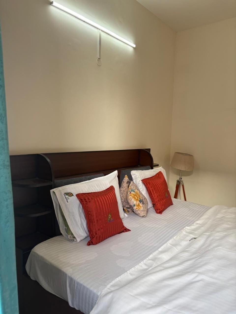 Short Stays in Chandrodaya Mandir Vrindavan -Shree Krishna Apartment in Uttar Pradesh