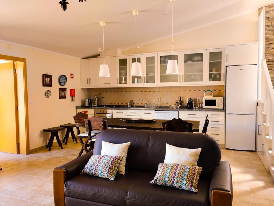 Kitchen or kitchenette, Living room, Dining area, dishwasher, oven, stove, toaster