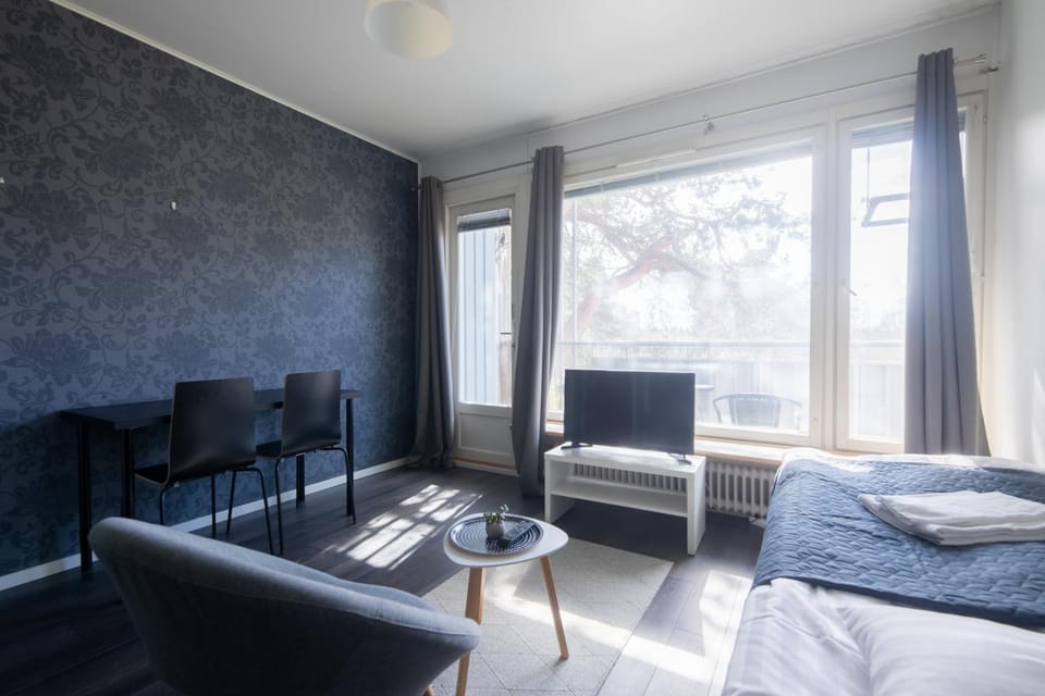 Vuokrakaista Siisti Yksiö Keskustassa oma autopaikka Laivalinnankatu 4 Apartment in Finland