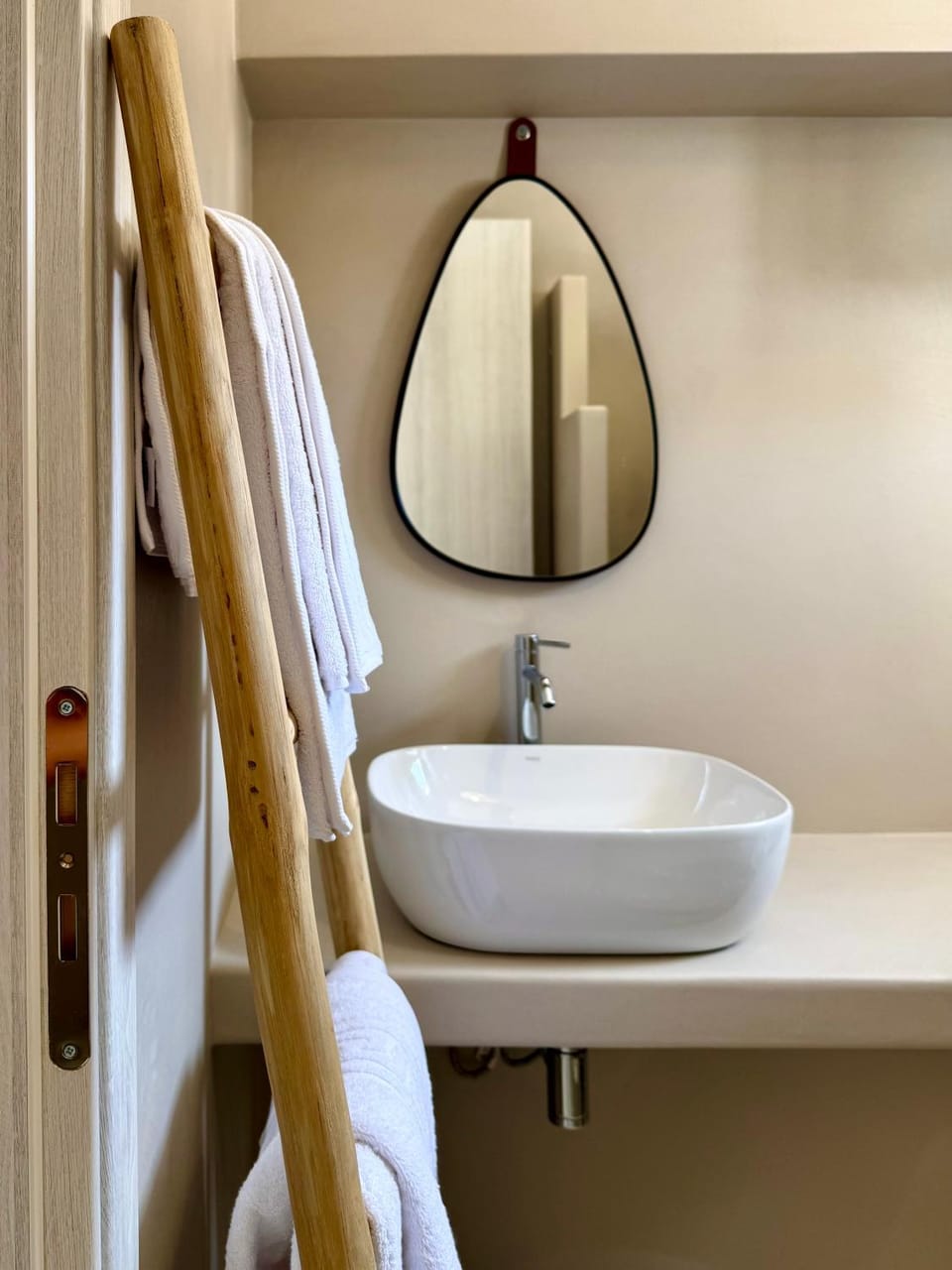 Shower, Toilet, Bathroom, Photo of the whole room, hair dryier
