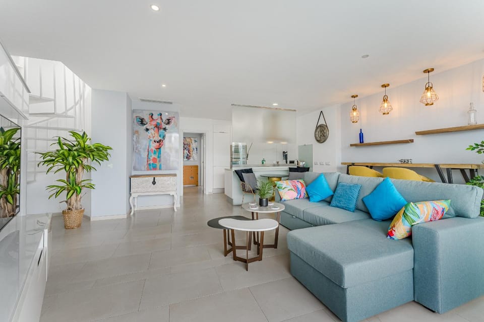 Exclusive Penthouse - 85m pool - private garage - 3 terraces Apartment in Palm-Mar