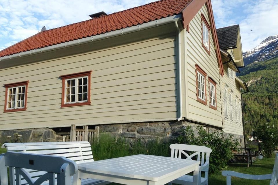 Property building, Patio