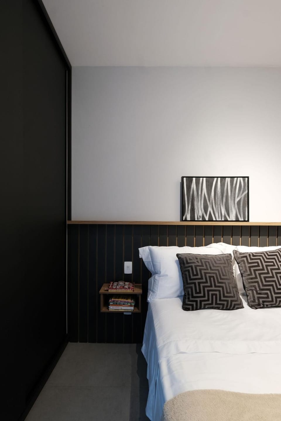 Minimalist Retreat in SP Apartment in Sao Paulo City