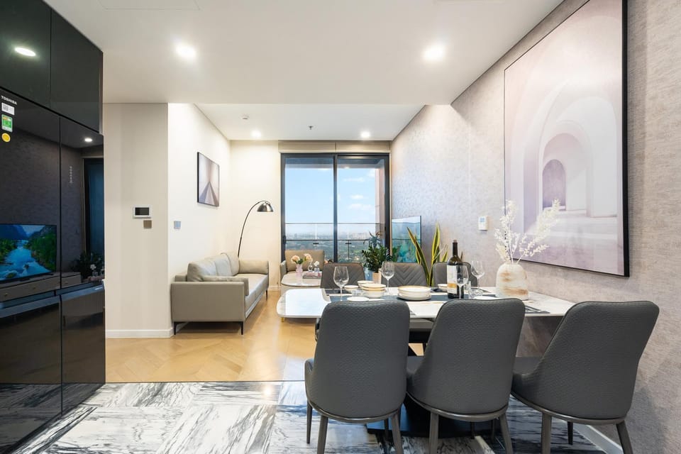 TV and multimedia, Seating area