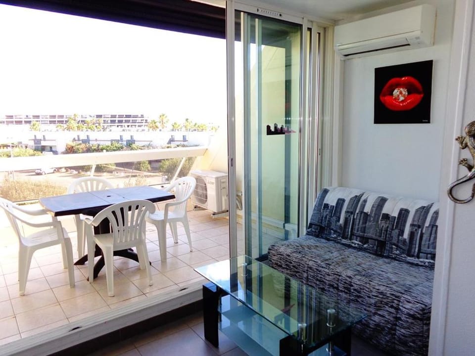 Balcony/Terrace, Living room