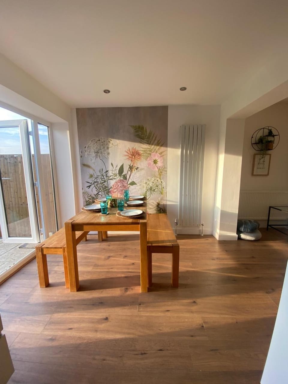 Isleworth House with Garden & private parking House in Brentford