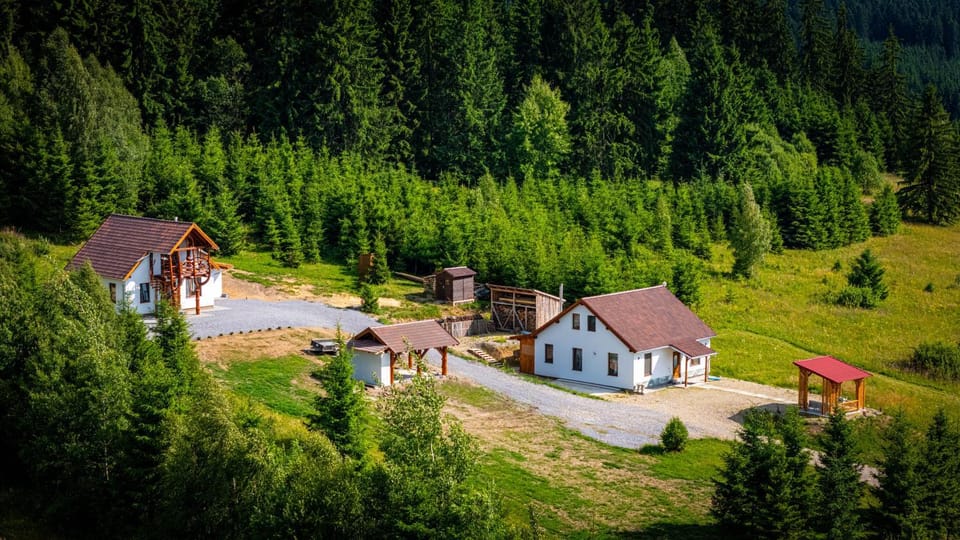 Property building, Natural landscape, Mountain view