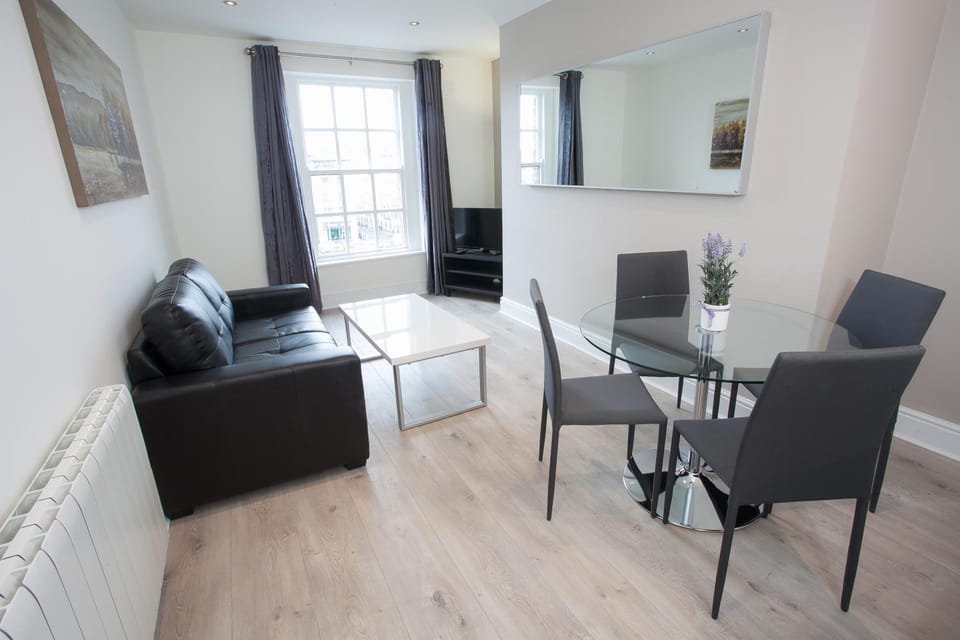 Day, Living room, Dining area