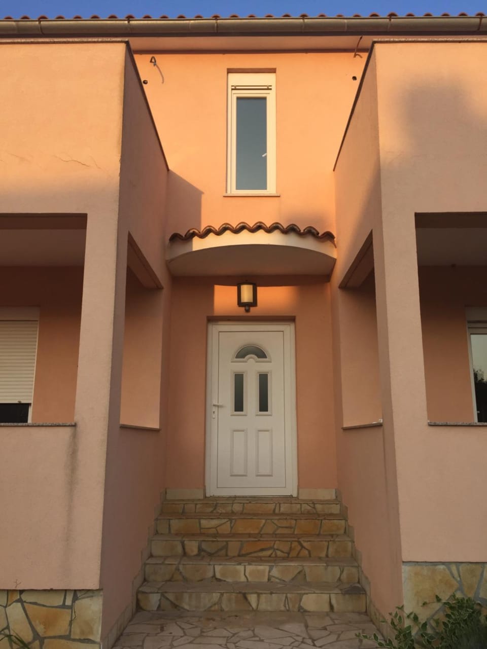 Facade/entrance