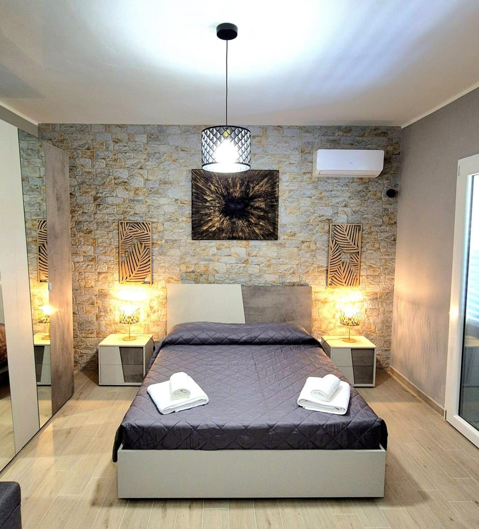 Chalet Ponte Paradiso Suite & SPA Bed and Breakfast in Sicily
