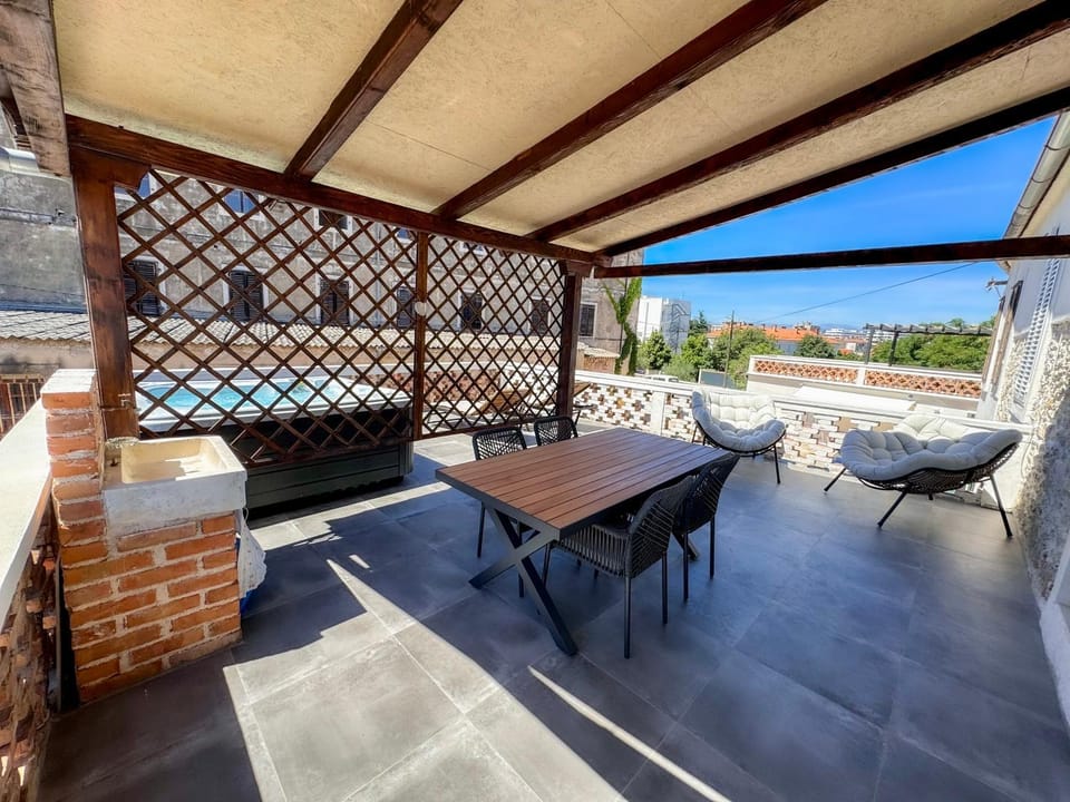 Apartment Karuzz Heated Jacuzzi Apartment in Zadar