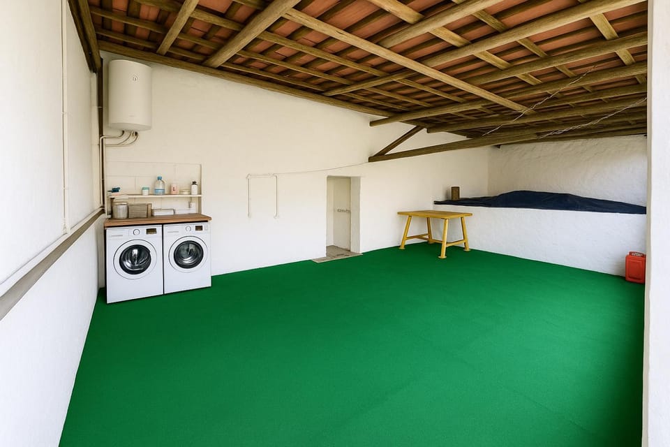 Freedom Surf House Apartment in Amoreira