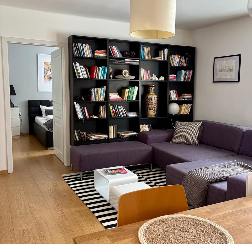 Library, Living room, Seating area