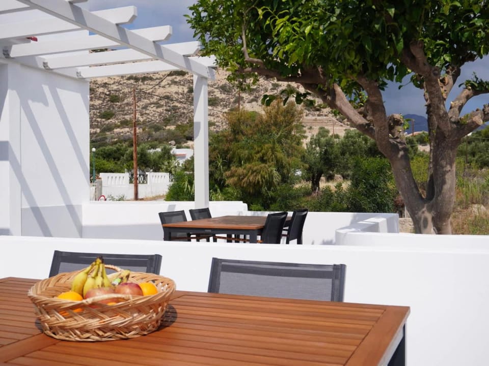 Patio, Dining area, Mountain view