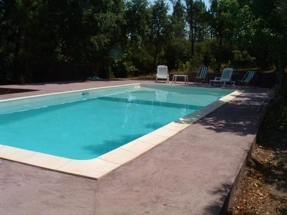Bagnols-en-Forêt, pool et villa privative, 8 personne, très beau site Villa in French Riviera