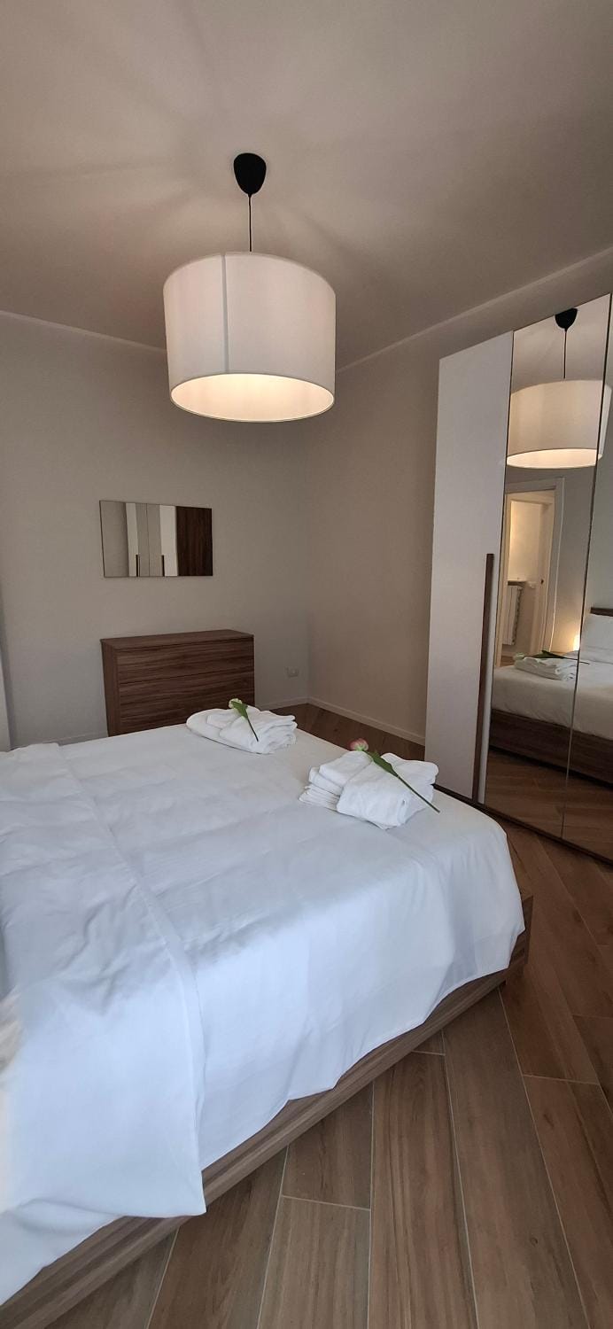 Bed, Photo of the whole room, Bedroom, wardrobe