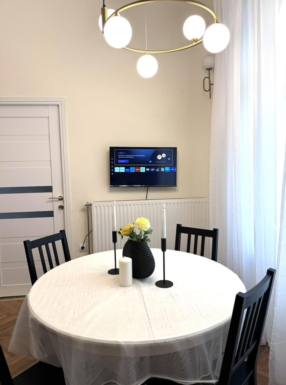 V1 Central Riverfront Apartment 2 BDRM Apartment in Budapest