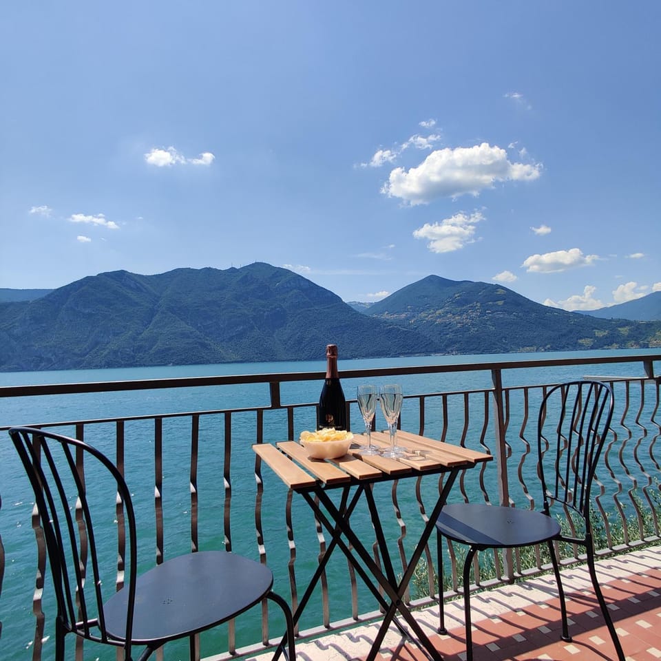 Balcony/Terrace, Balcony/Terrace