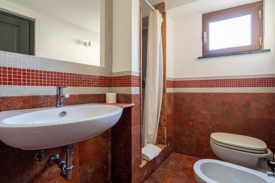 Livin' San Lorenzo Bed and Breakfast in Rome
