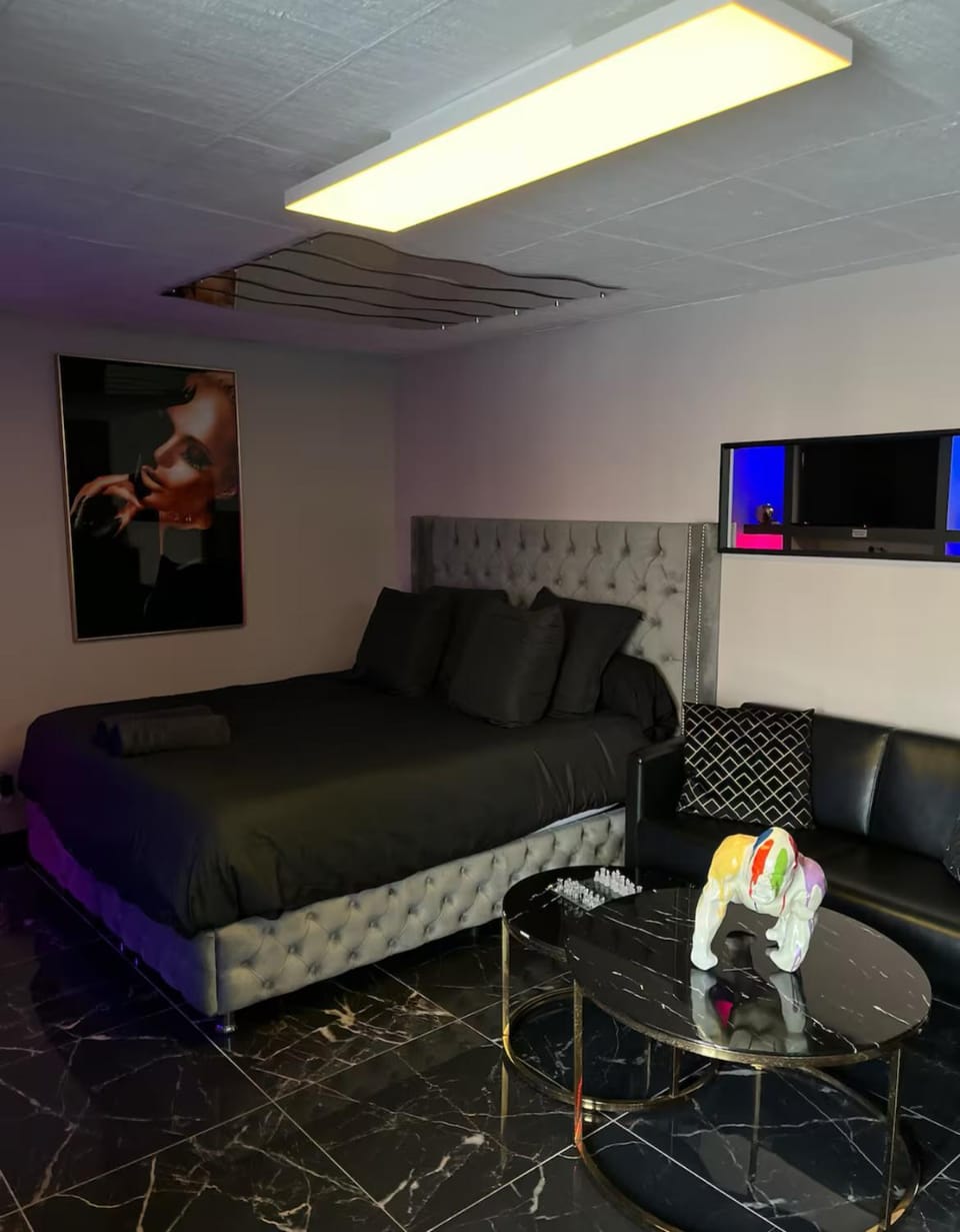 Suite avec jacuzzi Bed and Breakfast in Sausset-les-Pins