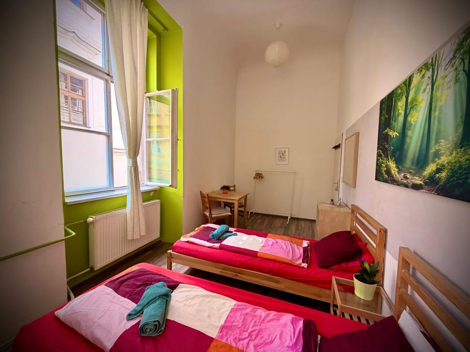 Charles bridge, Old town3 Min walk Private Room E Vacation rental in Prague