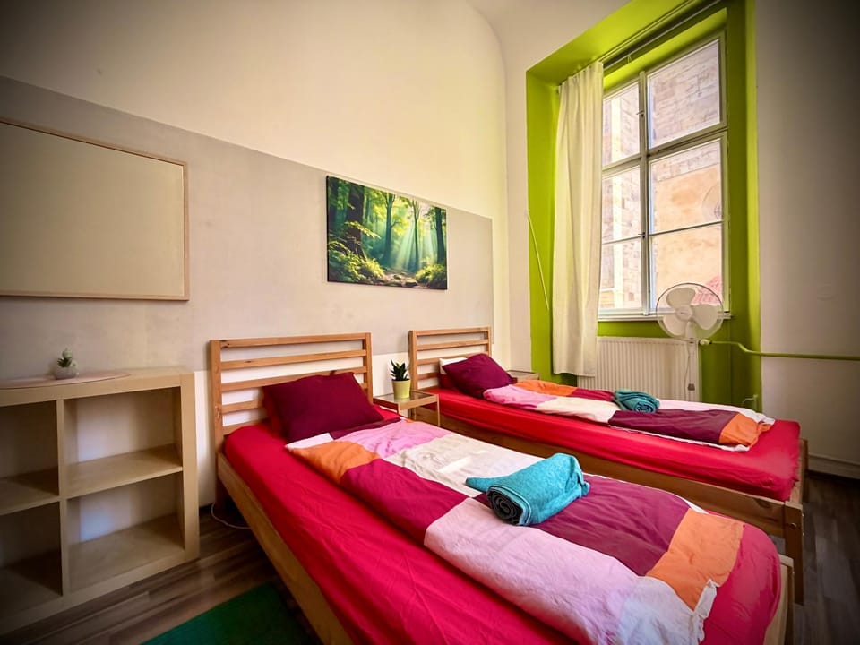 Charles bridge, Old town3 Min walk Private Room E Vacation rental in Prague