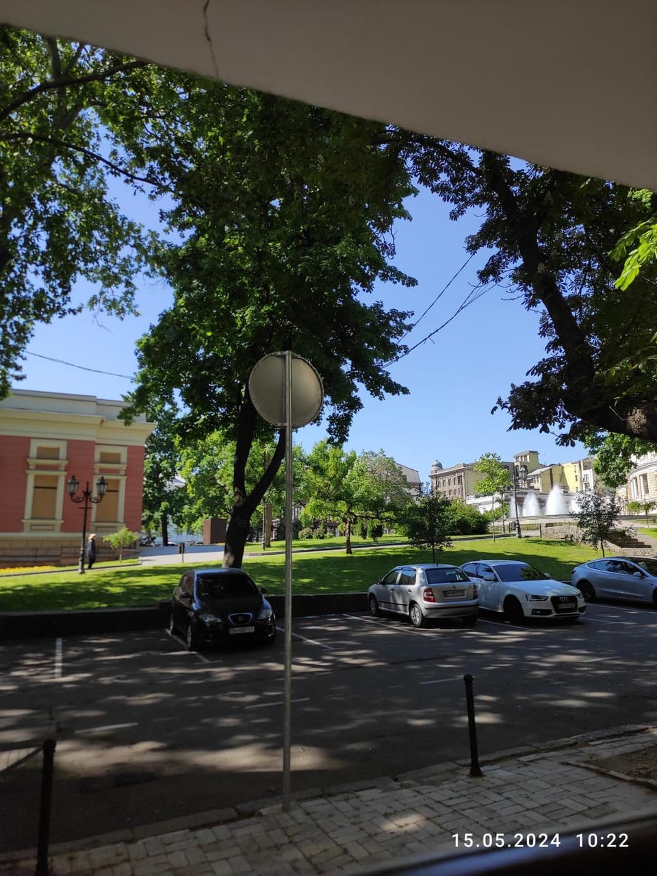 Day, Neighbourhood, Street view, Location, Parking