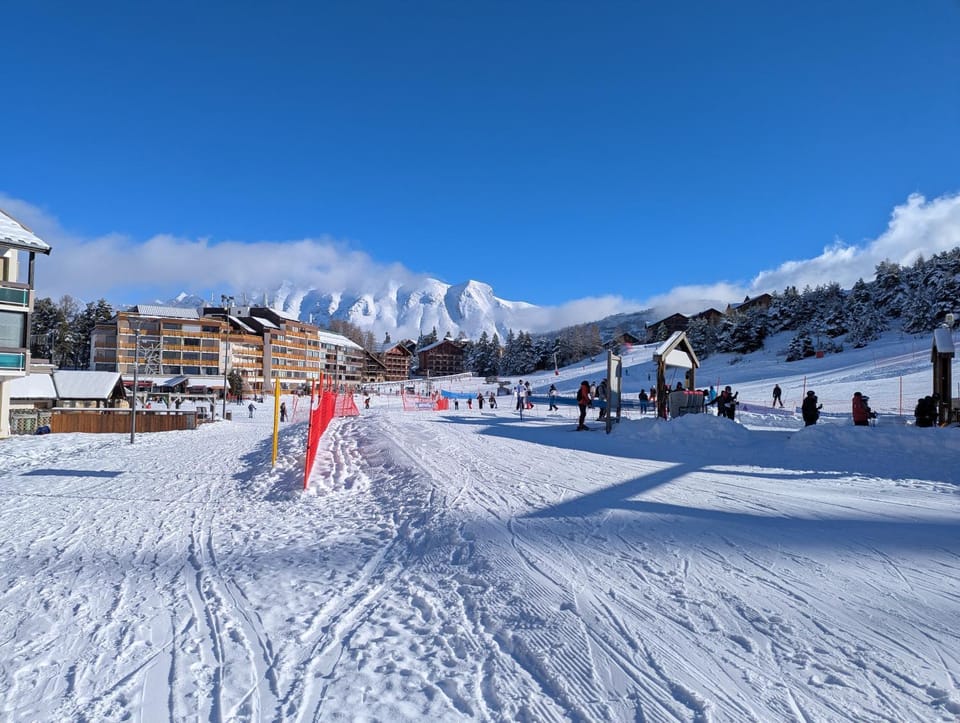 les Rochers Blancs 1 aux pieds des pistes LA JOUE DU LOUP Apartment in Provence-Alpes-Côte d'Azur