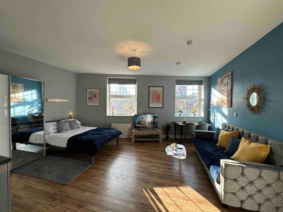 Trinity studio 6, City Centre Apartment in Coventry