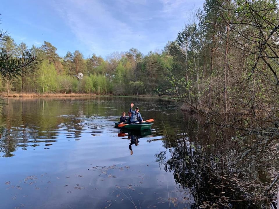 Spring, Day, Natural landscape, Activities, Garden, Lake view, River view, group of guests