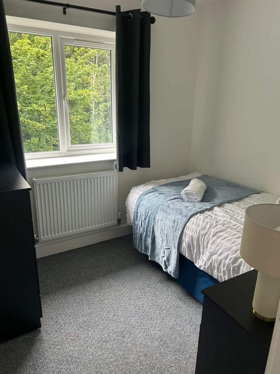 Spacious 4BR House with Backyard in Saint Helens House in St Helens
