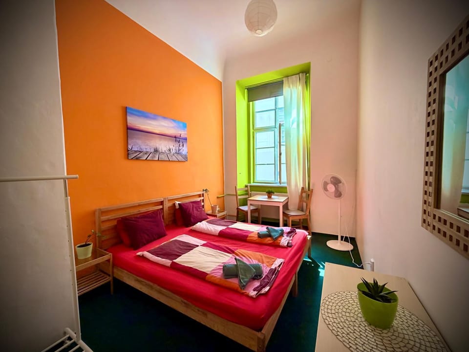 Charles bridge, Old town3 Min walk Private Room G Vacation rental in Prague