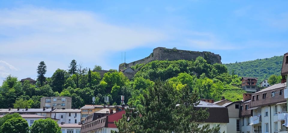 Nearby landmark, Natural landscape, City view, Mountain view
