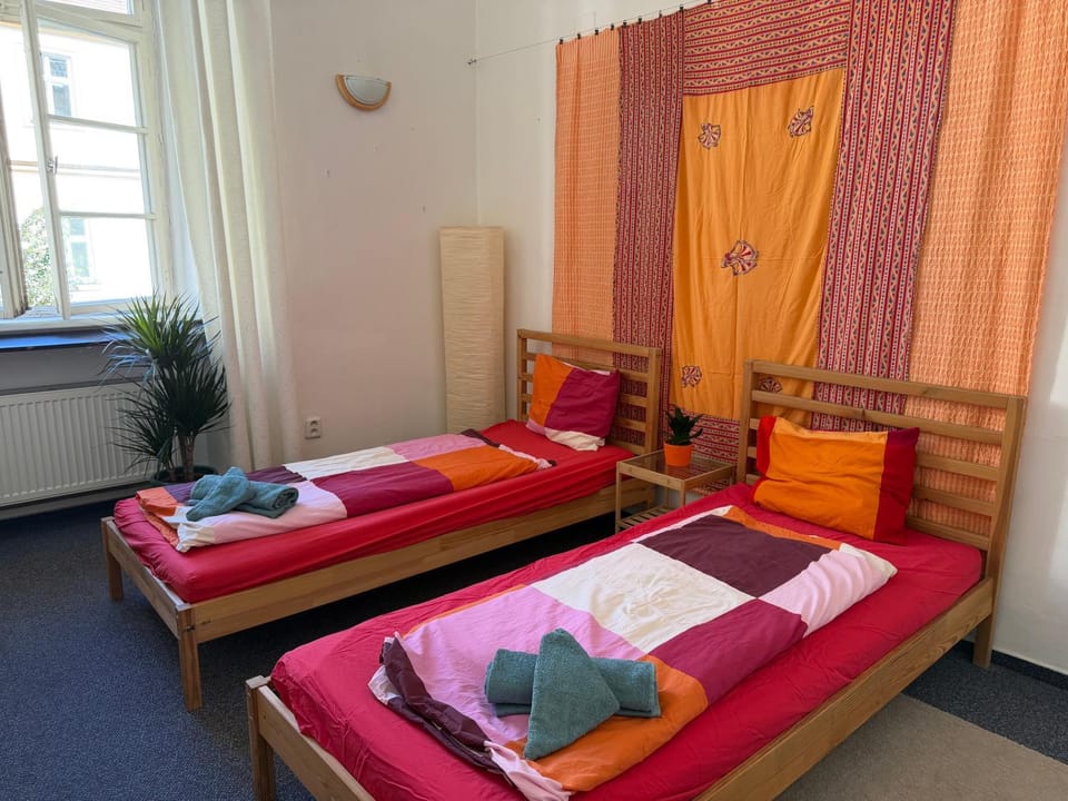 Old Town Center Just in 3 min Walk private room A Vacation rental in Prague