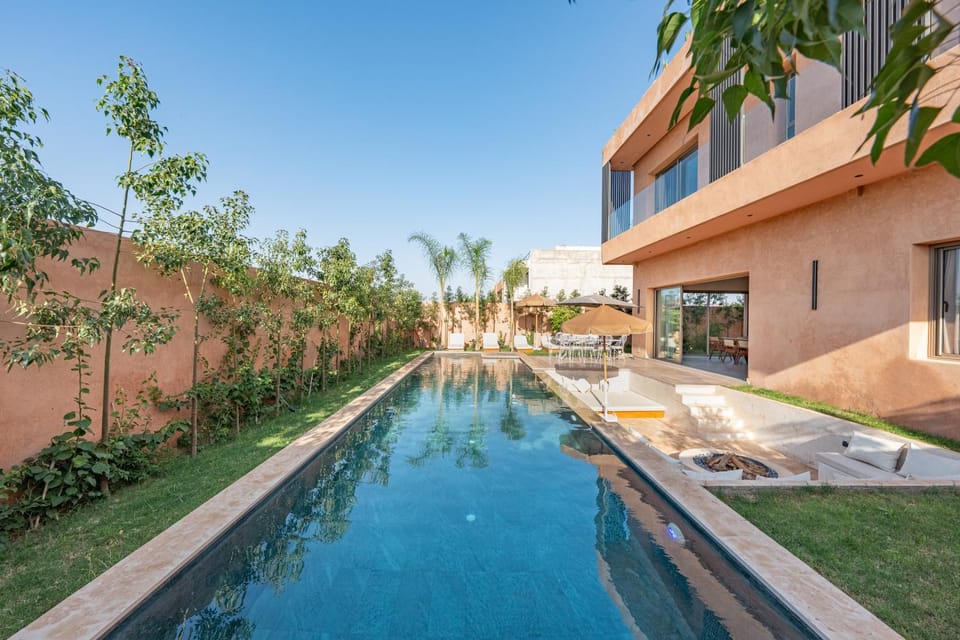 Villa Nabil by TheCasaEdition Cinema, Heated pool & Jaccuzi Villa in Marrakesh
