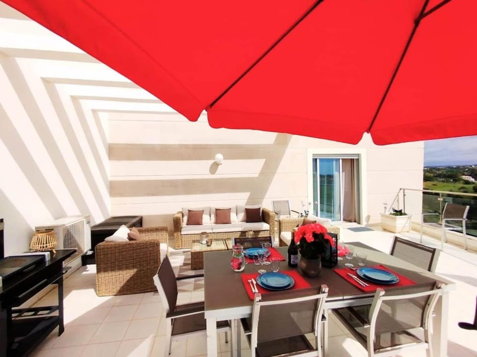 Patio, Natural landscape, View (from property/room), Balcony/Terrace