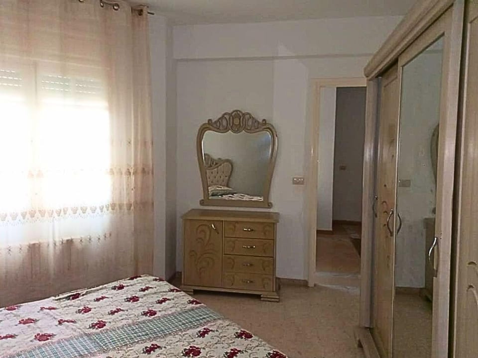 Bed, Photo of the whole room, Bedroom, heating, internet, wardrobe, air conditioner