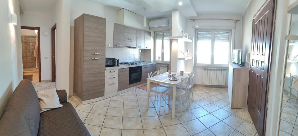 Kitchen or kitchenette, oven, stove