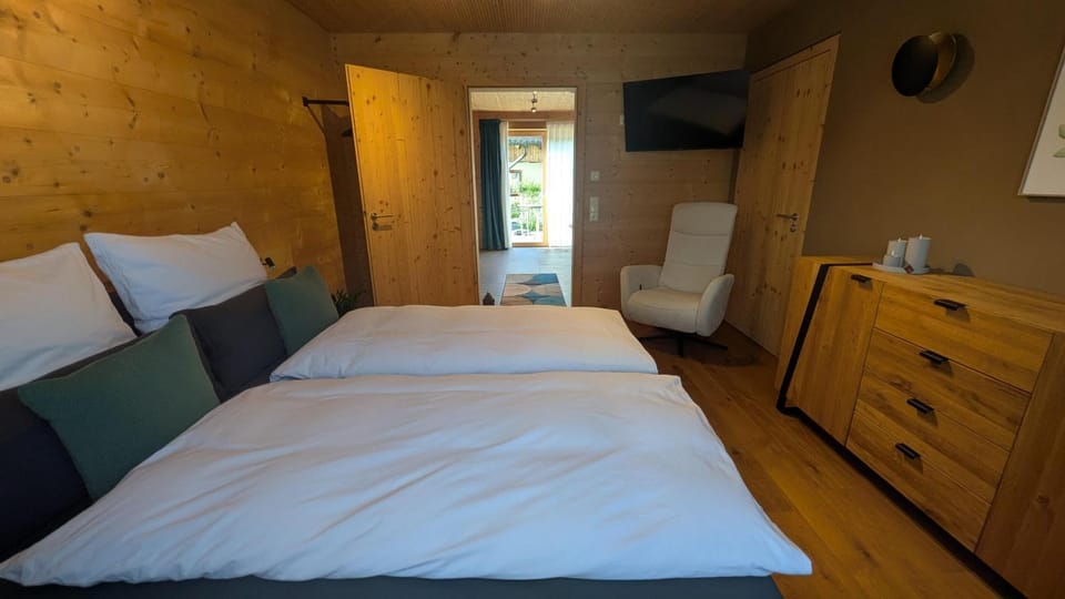 Bed, Bedroom