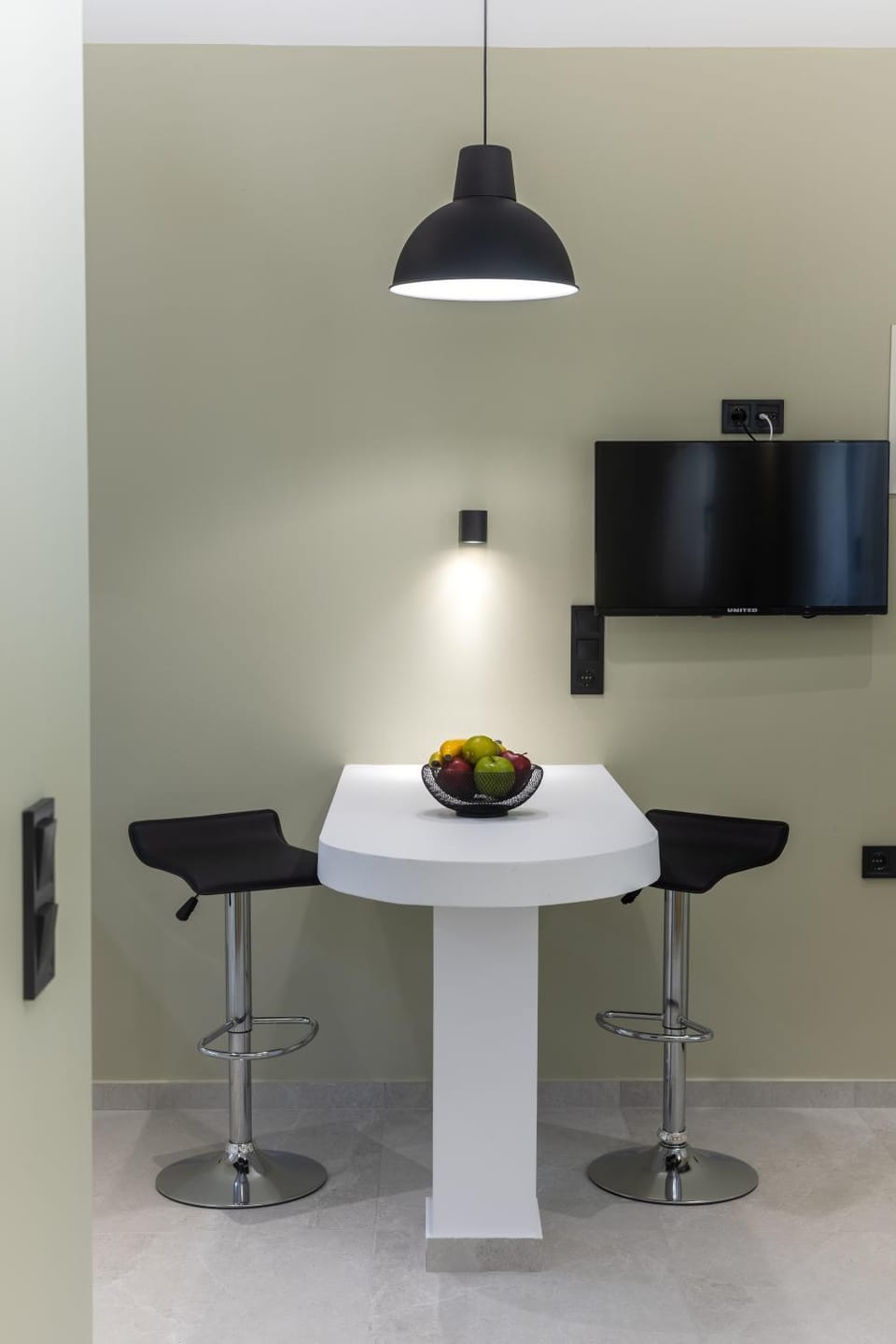Kitchen or kitchenette, Food and drinks, Food