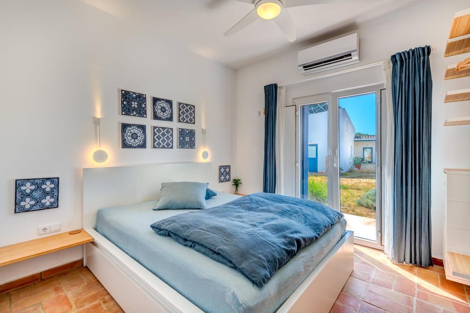 View (from property/room), Photo of the whole room, Bedroom