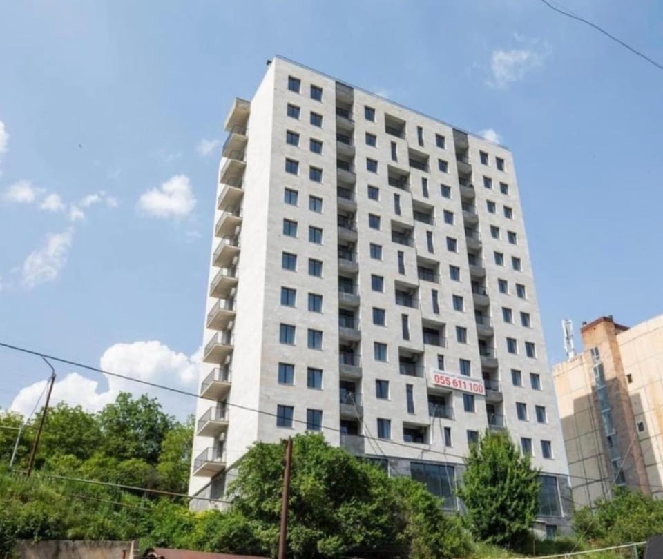 Level 8 Dilijan Apartment in Armenia