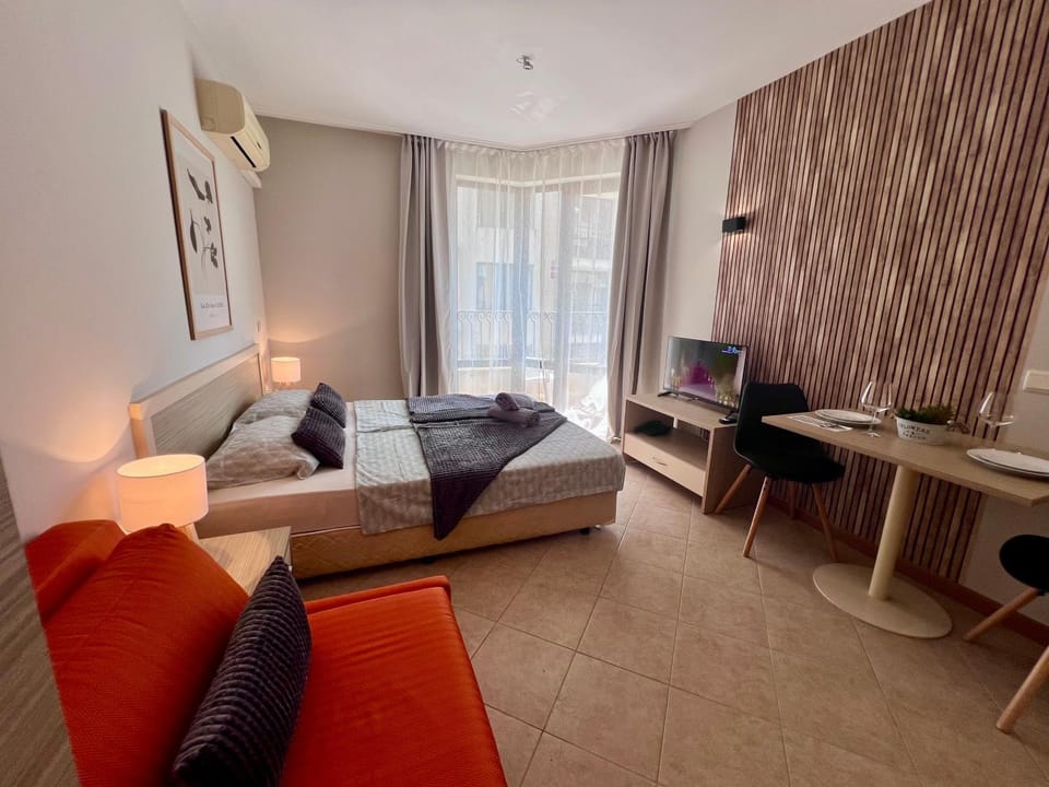 TV and multimedia, Living room, Bedroom, air conditioner