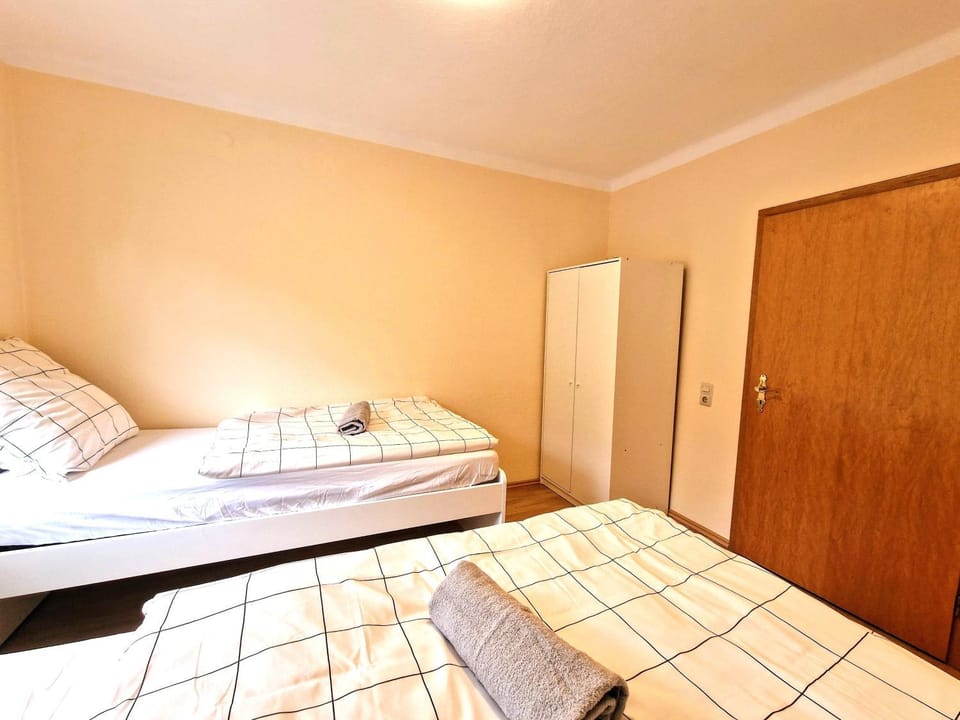 Bed, Photo of the whole room, Bedroom, wardrobe